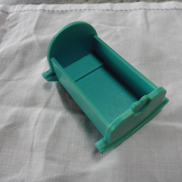 Vintage Fisher Price Little People "Nursery"  10 Pieces Included. - Picture 3 of 10